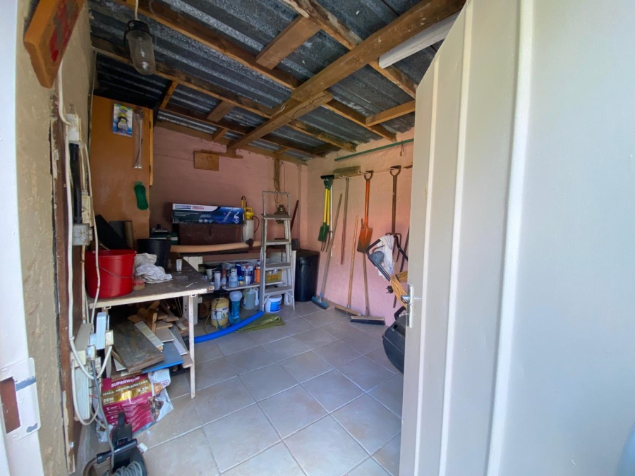 4 Bedroom Property for Sale in Kannoniers Park North West